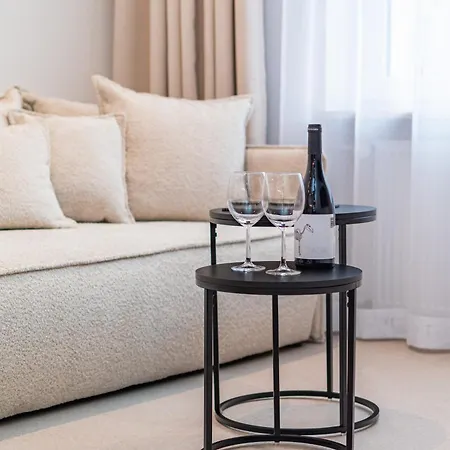 Krucza By Your Freedom Varsovia