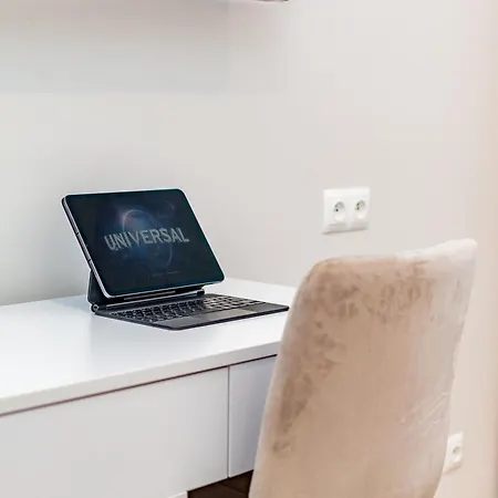 Krucza By Your Freedom وارسو